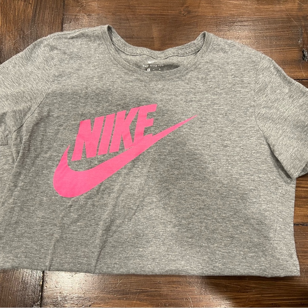 Nike Heather Gray Tee with Vibrant Pink Logo
